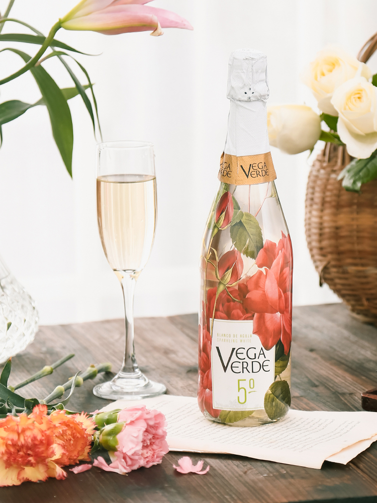 西班牙进口 Andimar 爱之湾 莫斯卡托 谜蓝甜起泡葡萄酒 750ml 天猫优惠券折后￥19.9包邮（￥49.9-30）京东￥39.9