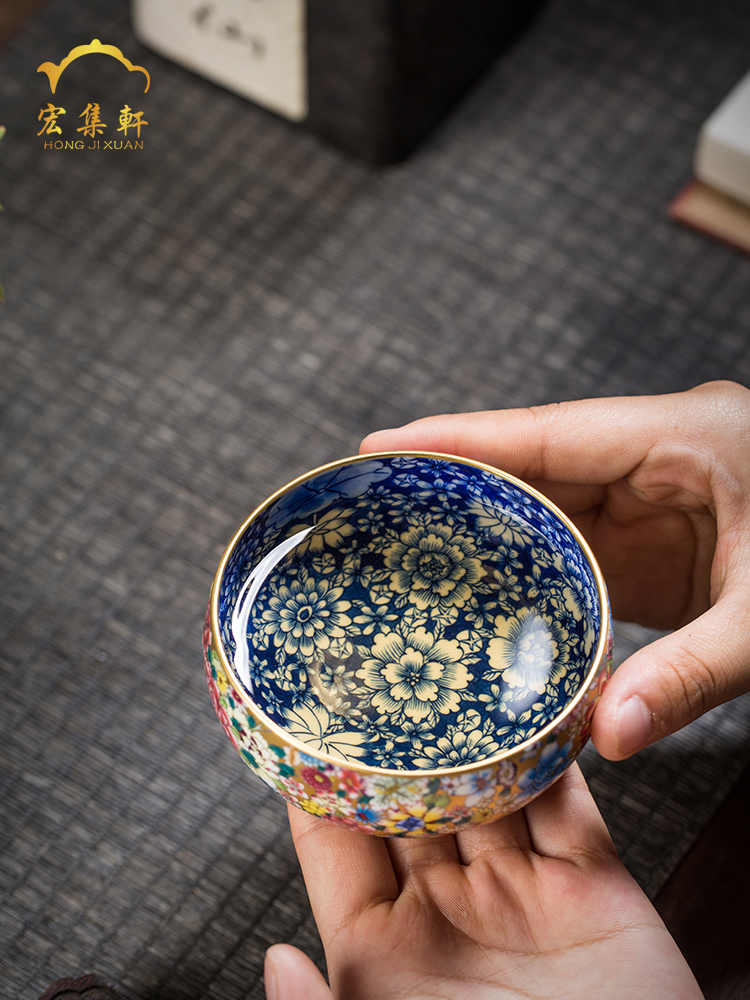 Jingdezhen kung fu tea masters cup single CPU noggin single hand sample tea cup colored enamel flower porcelain cup