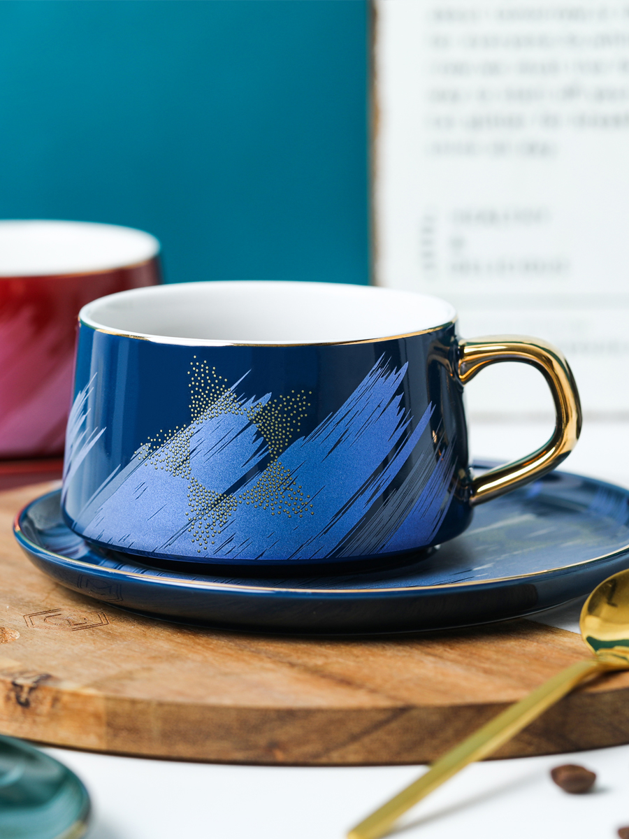 Creativity fuels the coffee cups and saucers suit boreal Europe style household stirring cup small European - style key-2 luxury afternoon tea cups
