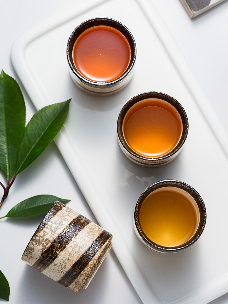Porcelain color beauty creative ceramic teapot tea set girder teapot restoring ancient ways is cold cool tea kettle kettle