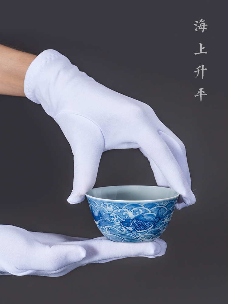 Jingdezhen blue and white master cup pure manual hand - made of high - end small tea cups like a duck to water blue and white porcelain sample tea cup