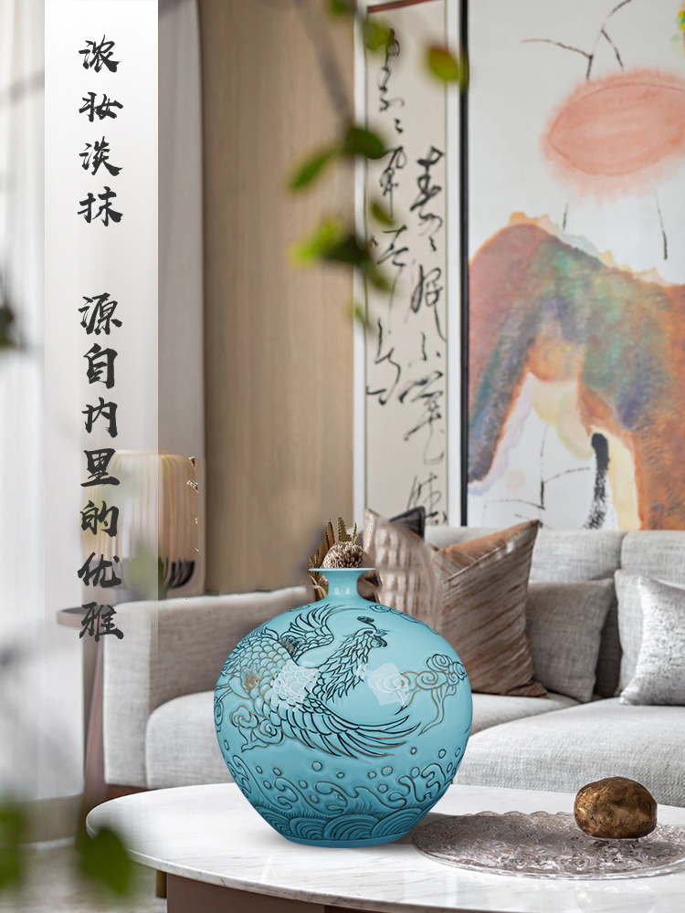 Jingdezhen ceramic masters paint shadow blue bottle pomegranate bottle furnishing articles Chinese rich ancient frame sitting room adornment flower arrangement