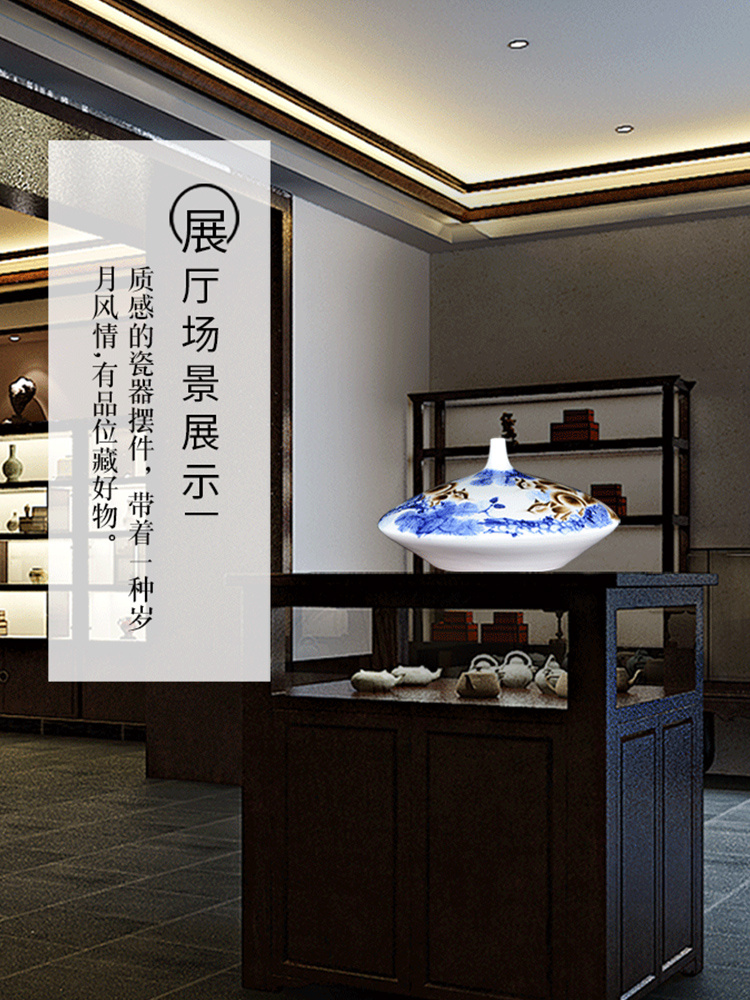 Famous master of jingdezhen ceramics hand - made gold rat blue and white porcelain vase prosperous wealth sitting room adornment handicraft furnishing articles