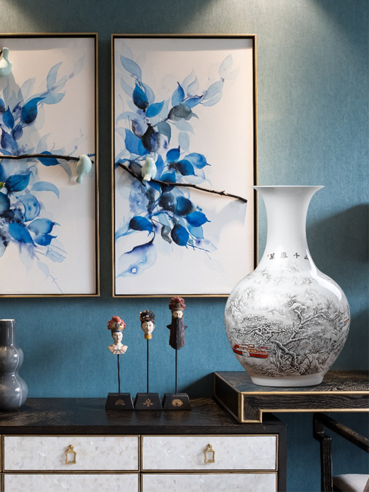 Jingdezhen ceramics vase snow large vases, flower arranging new sitting room of Chinese style household act the role ofing is tasted TV ark, furnishing articles