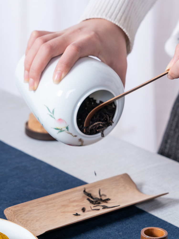 Jingdezhen ceramic tea pot hand - made seal pot black tea pot home make tea tea pot moistureproof manually