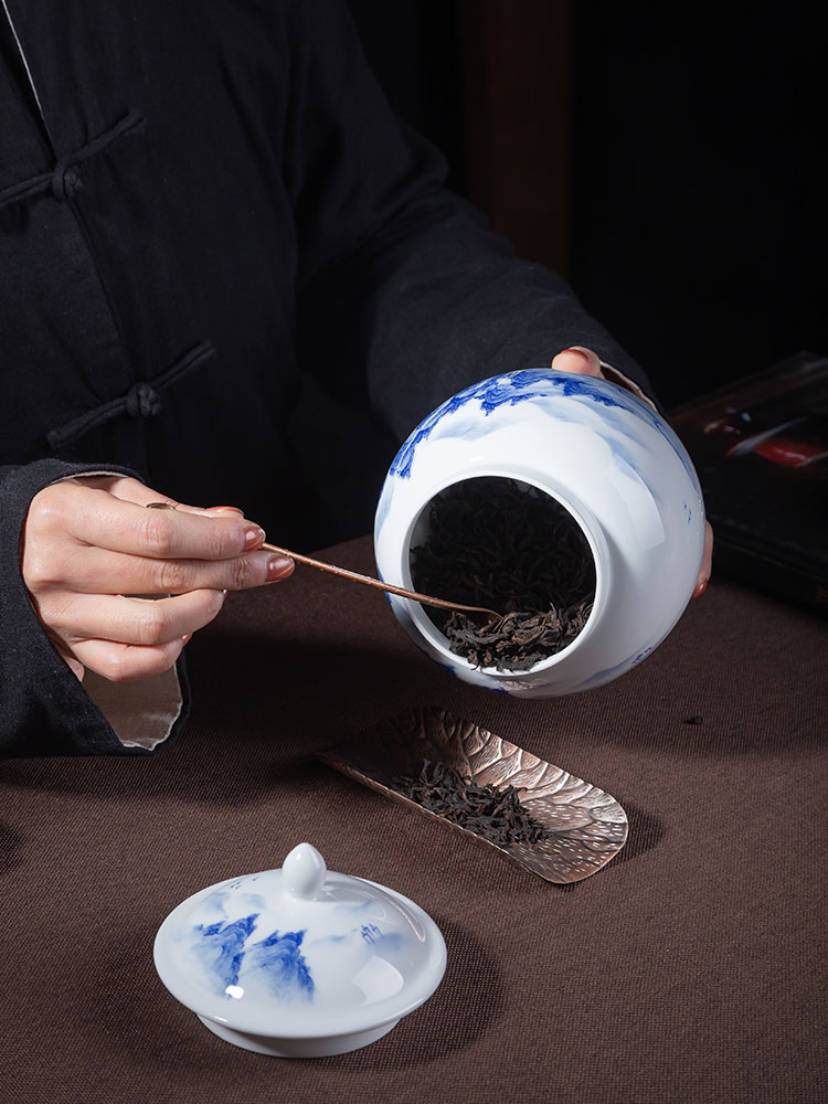 Blue and white porcelain of jingdezhen ceramics hand - made porcelain tea pot home sitting room adornment Blue and white landscape caddy fixings furnishing articles