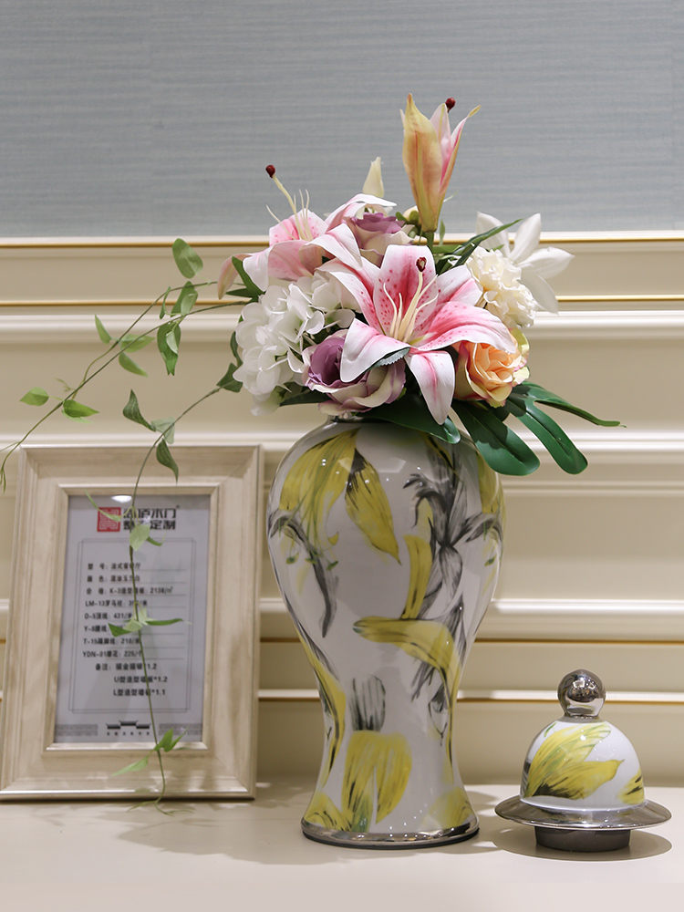 The General light European - style key-2 luxury wind can creative furnishing articles sitting room porch ark of TV ark of tea table and what soft decoration vase