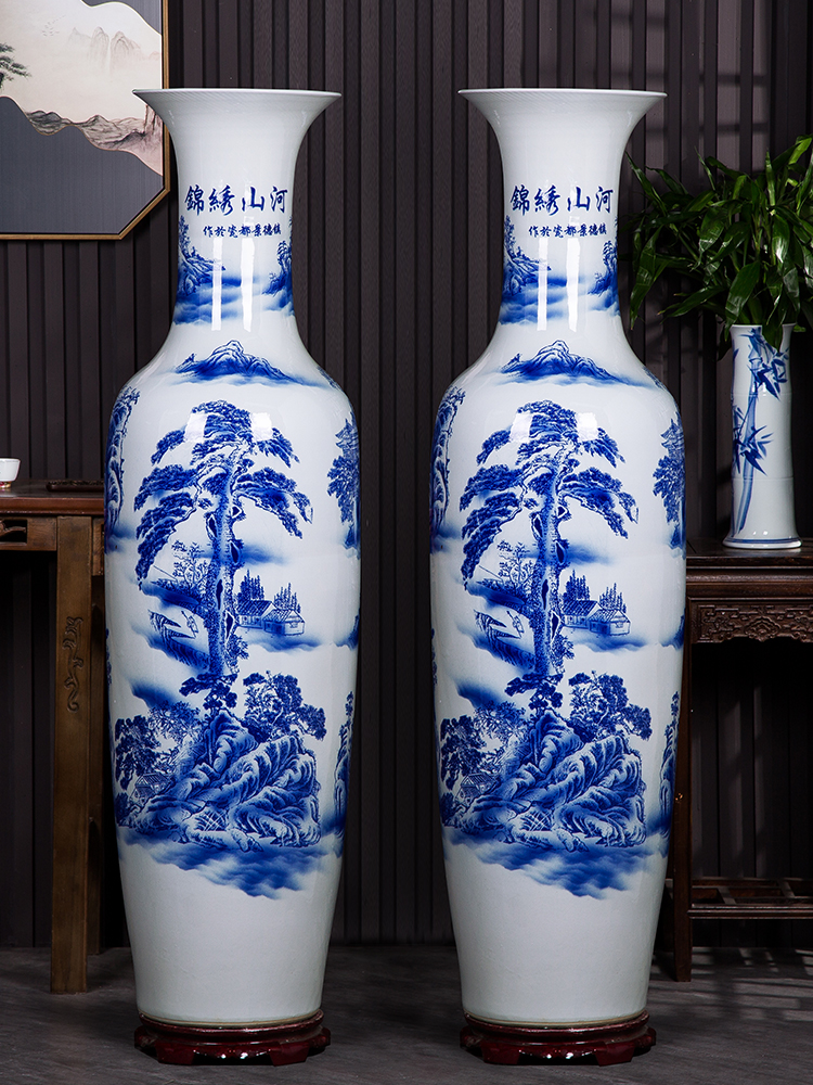 Jingdezhen ceramics landscape painting of large blue and white porcelain vase to heavy sitting room adornment is placed large hotel