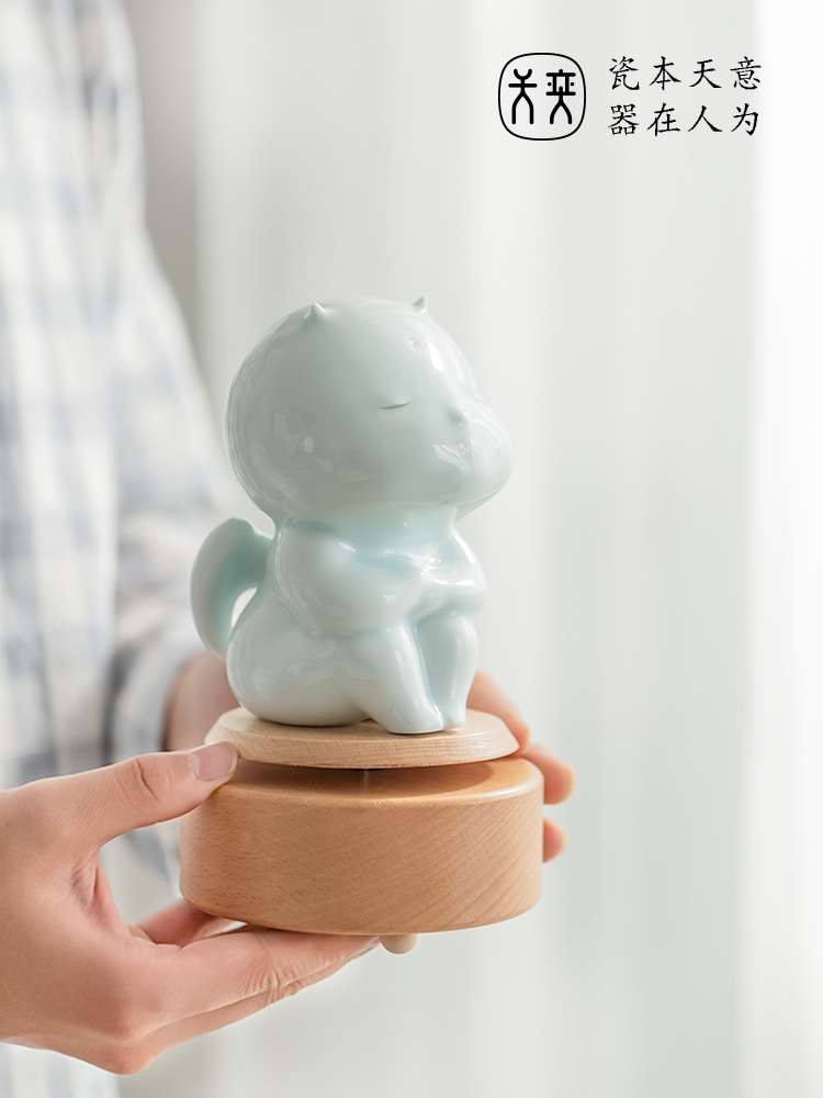 Ceramic angel, music boxes, wooden music box sky city the girl 's boyfriend birthday gifts on valentine' s day gift