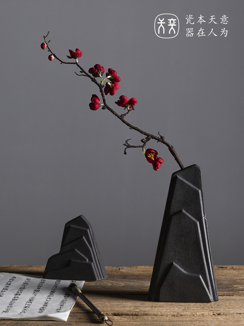 The rockery days yi ceramic vase furnishing articles, The sitting room is black and white flower arranging household decorations Chinese zen art