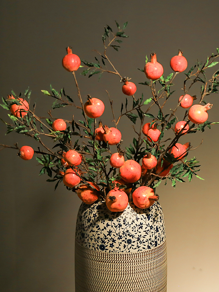 Jingdezhen landing simulation flower decoration flower vase restoring ancient ways of new Chinese style tea house sitting room, bedroom decoration pomegranate fruit