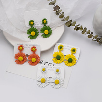 Silver pin collision color Quan Zhilong daisy earrings shake sound fast hand net red sun flower earrings exaggerated flower earrings