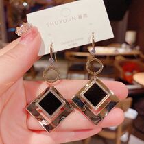 Fang Mun Yiwu exaggerated fashion geometric square earrings 2021 New Tide temperament Korean earrings earrings female