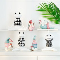 Fans make up ins Nordic yoga frog ornaments simple modern office home decorations creative knick