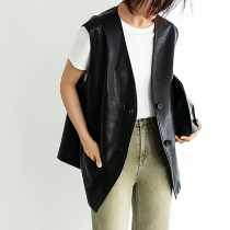 Pyrenean lambskin sleeveless loose profile V-neck straight tanned granny leather vest spring and summer new US warehouse limited