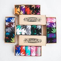 5 pairs of Korean socks men and women couples in the stockings trend leaves long Hip Hop Street skateboard high tube