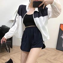 Net red fashion sports suit womens early autumn 2020 new contrast color thin top jacket wide leg shorts