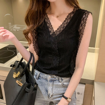 Summer Lace V Collar Harness Vest Woman Inside Hitch Black Spring Autumn Beat Undershirt White Sleeveless and Spicy Girl blouse