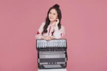 Original new imported Boswell Bowell brand 80 bass red three-row spring childrens adult accordion