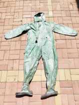 66 anti-chemical suit 03 one-piece anti-chemical suit with broken loophole to pay the old