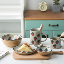 Yi Fang Japanese original strawberry ceramic creative coarse pottery tableware Instant noodle bowl Large cup mug cup bowl cup plate spoon set