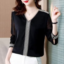 Spring-style womens clothing 2022 new V-led snow-spinning jersey woman long sleeve beautiful reduced-age foreign air upscale cardiovert blouse
