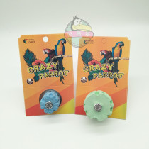 Parrot nibbling mineral block iodine calcium block grinding mouth calcium supplement mineral trace element color random