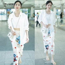 TUXEE Zhang Lijie street pat on the same high waist printed white medium long half skirt white short vest loose lining