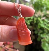 Yang Yujia Yunnan natural yellow dragon Jade eggplant pheasant red bamboo 925 silver clavicle pendant certificate New