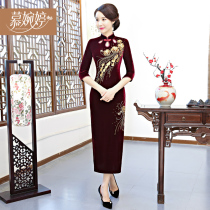 Golden Velvet Cheongsam 2021 New Long Vintage Modified Velvet Wedding Mom Dress Banquet Dress