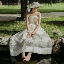 Simple bandeau light wedding dress 2021 new super fairy forest satin temperament slim and thin bride travel shot door yarn