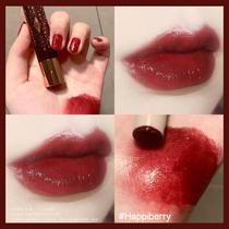 Charlotte Tilbury CT vitriolic fullness lipstick with red passion kiss happiberry