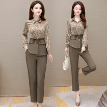 Temperament two-piece pants autumn 2021 new female Korean version of printed jacket black pants foreign style slim suit