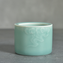 Longquan celadon auspicious cloud wrench finger cup high-grade ceramic handmade cup kung fu tea set master cup tea cup exquisite creativity