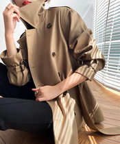 Hepburn style short windbreaker female small man 2021 spring and autumn new loose British style design jacket female