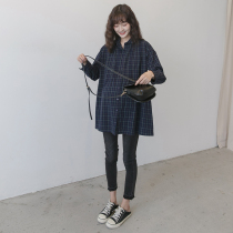 Pregnant women spring and autumn coat long Korean fashion loose large size plaid out breastfeeding clothes doll shirt tide