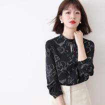 Japan 2021 Early Spring Black fashionable shirt womens spring abstract print design niche semi-open collar loose shirt