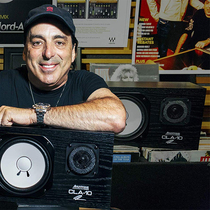 Avantone CLA-10 speaker CLA-200 power amplifier recording shed listening to sound box passive classic old white basin