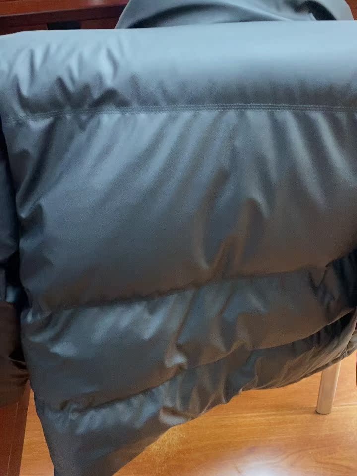 内幕爆料皮市巷小区好房羽绒服怎么样呢？质量如何？老鸟吐槽评测
