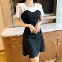 Hong Kong ins Tide brand French temperament short sleeve dress women waist thin 2021 summer new slim A- line dress
