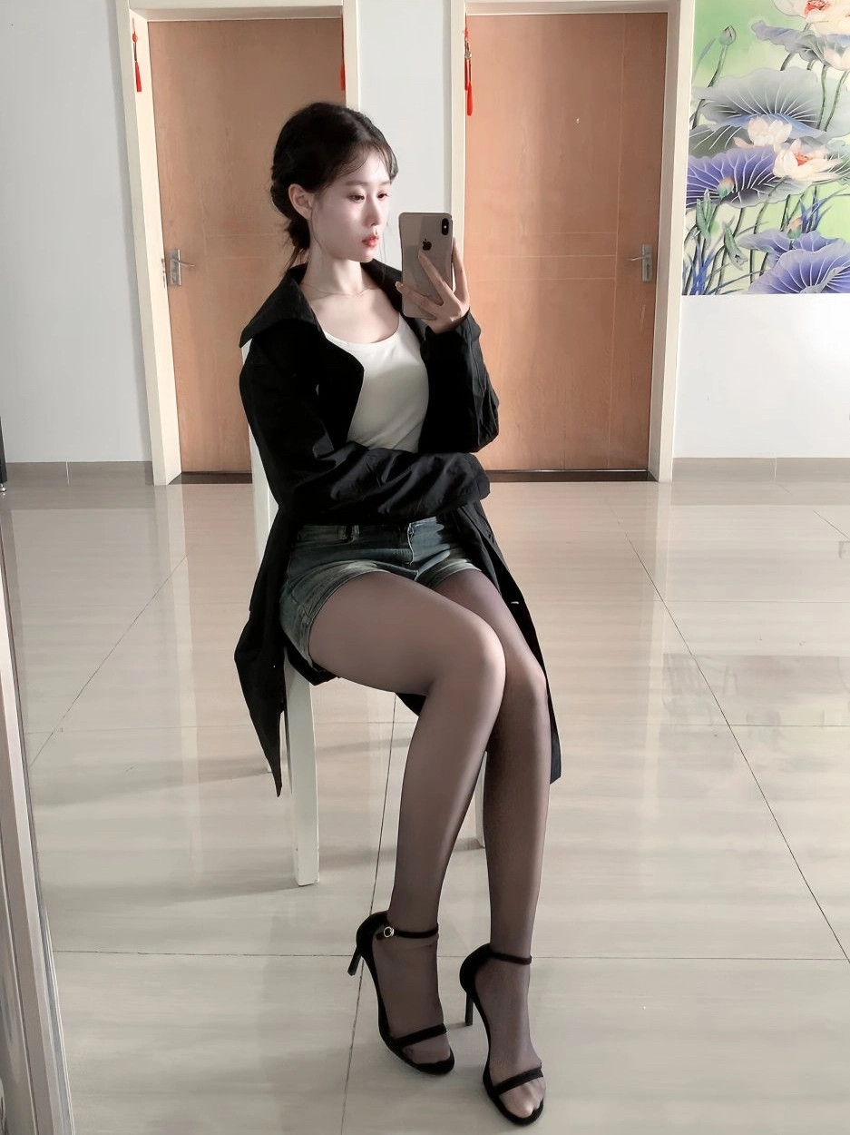 小野和子冬季黑丝光腿神器 加绒双层设计保暖不臃肿 替换装方便实用