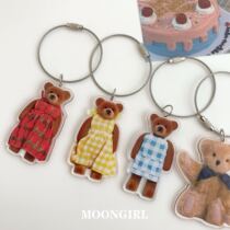I d rather miss your boyfriend than miss this bear keychain.