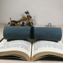  Japanese style literature and art retro roller curtain pen bag Pen curtain pen curtain roller pen bag men and women solid color fabric Chinese style