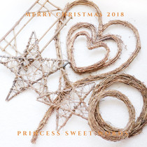 Rattan Christmas wreath five-pointed star love shape rattan Christmas wreath bamboo woven pendant flower shop felt wreath