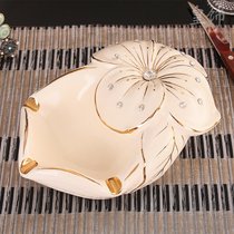 Imperial ceramic ashtray fashion European creative large ashtray to send boyfriend living room decoration practical ornaments