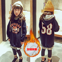 Girls fleece sweater 2022 autumn and winter new Korean version of the trendy mid-length style foreign style middle and big childrens thickened and warm
