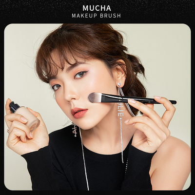 穆夏扁头舌型粉底刷不吃粉无痕隔离抛光刷