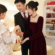 Long Sleeve Toast Dress Bride 2022 New Winter Wedding Dress Red Velvet Dress Engagement Back Door Casual