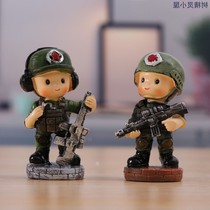 Z creative cute little special forces car ornaments Car car interior products Resin doll cake decoration gift