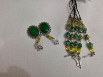 Needle-sucking scissors pendant 6